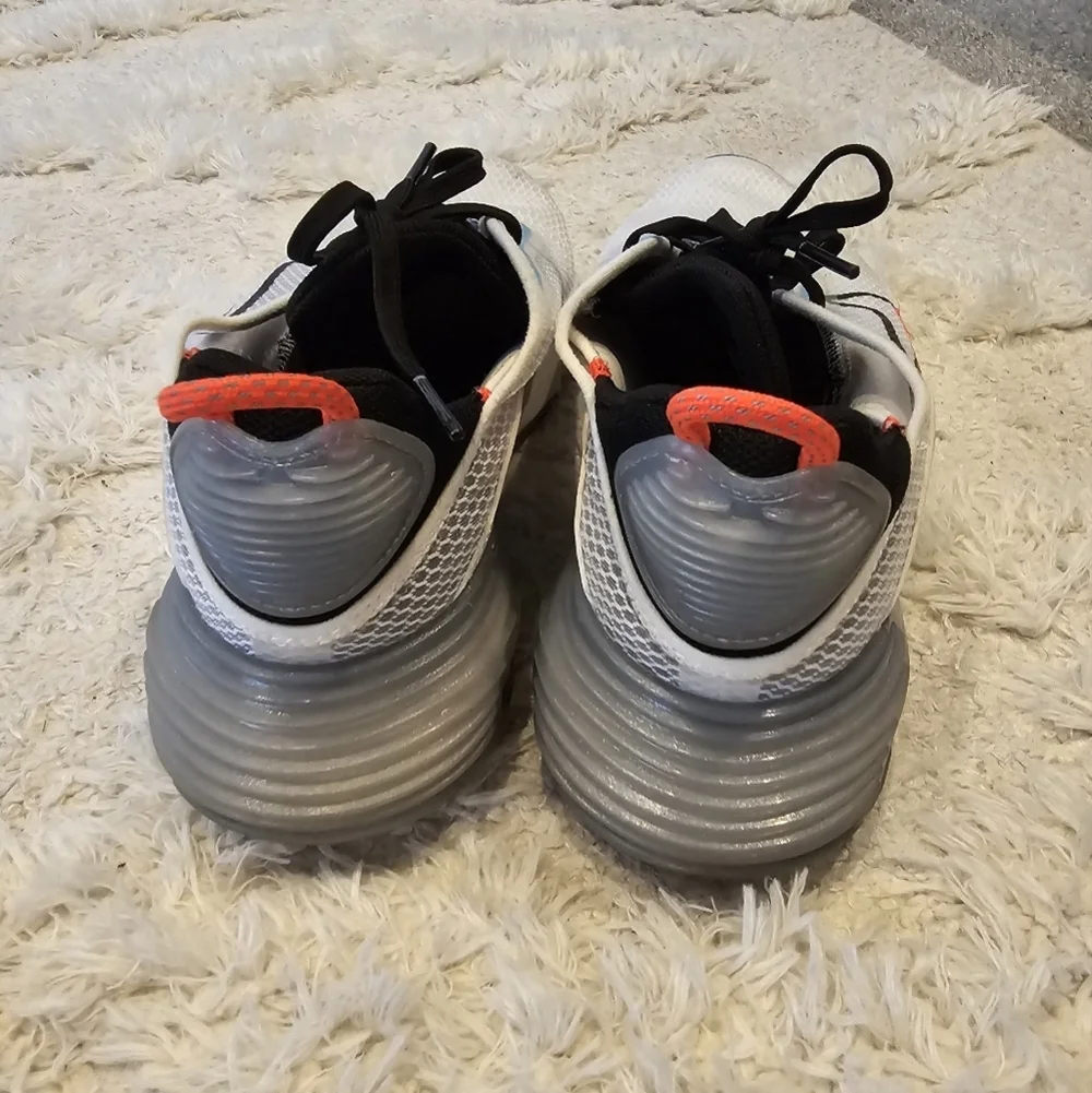 Nike Air Max Size 6.5Y Very good pre-loved condition